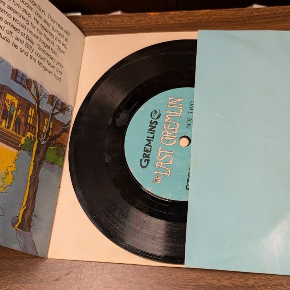 Set of 5 1984 Gremlins 7in. 33.5 RPM Record & Books - Picture 10 of 10